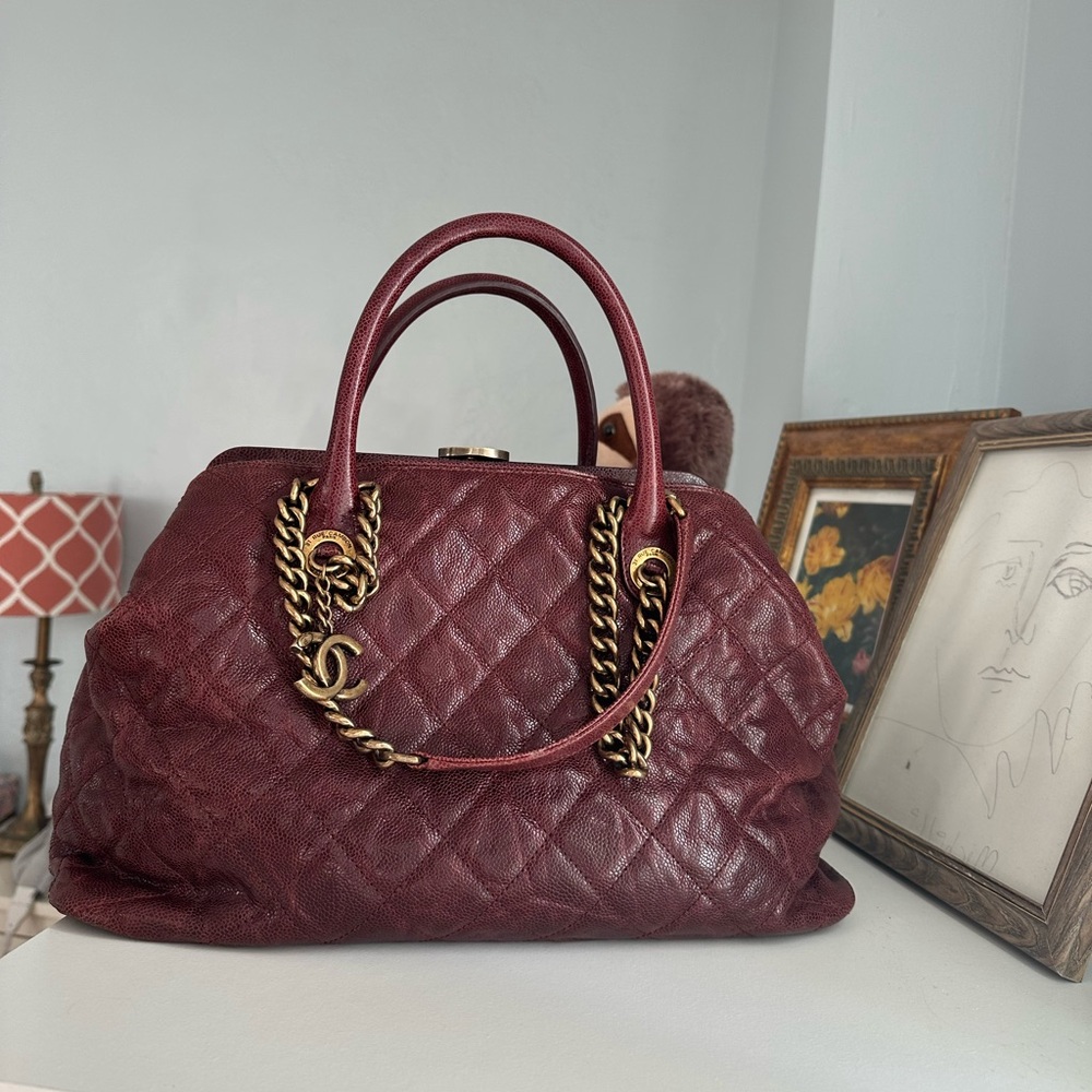 Chanel burgundy red glazed caviar frame shiva tote bag W aged gold hardware